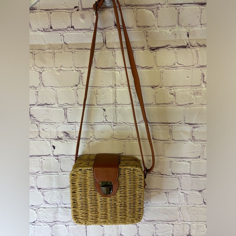 Square Rattan Woven Boho Folklore Cottagecore Ditsy Floral Lined Crossbody Bag